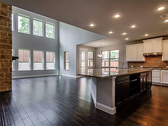 5th image of 7307 Clementine Dr