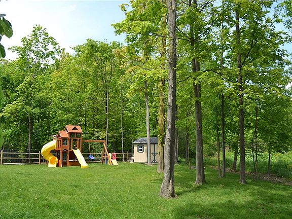5th image of 5033 Rock Maple Dr
