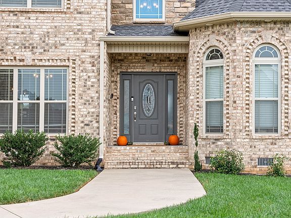 3rd image of 3021 Eliza Dr