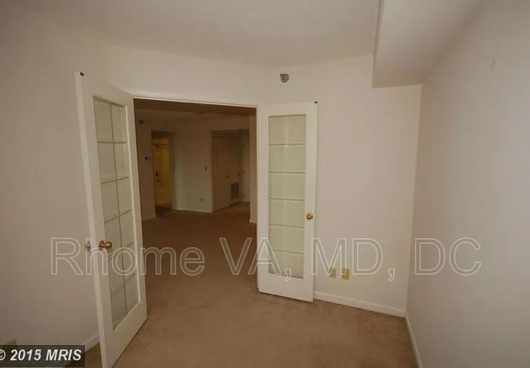 2400 Clarendon Blvd #903 — Photo 8