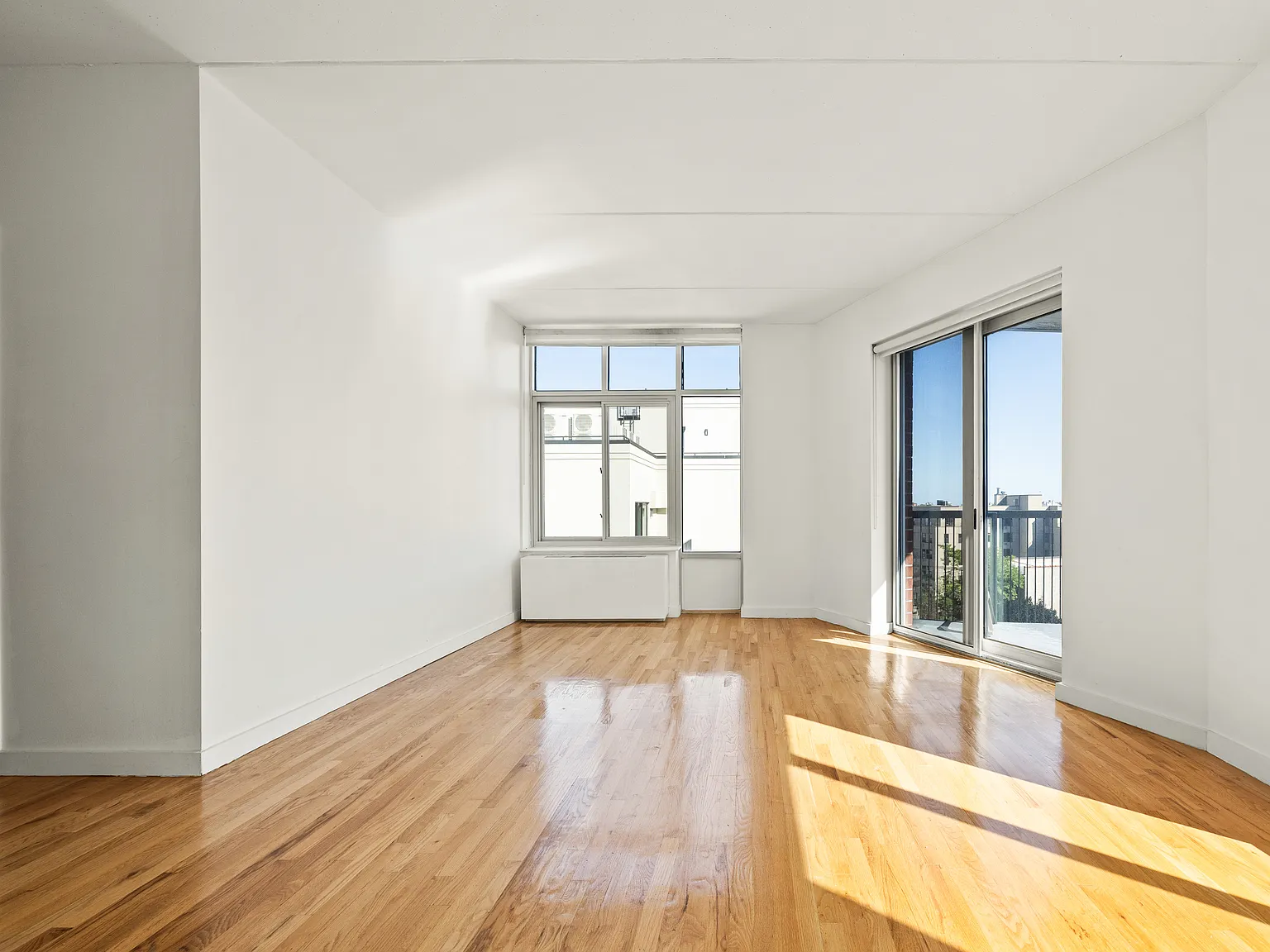 892 Bergen Street — Photo 4