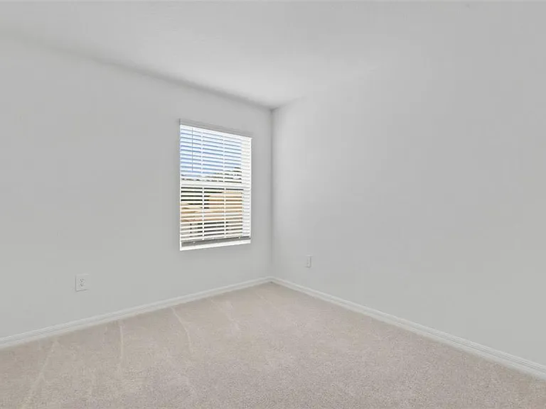 9851 Feaster Dr — Photo 31