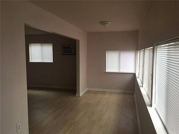 2nd image of 14028 Lakeshore Dr