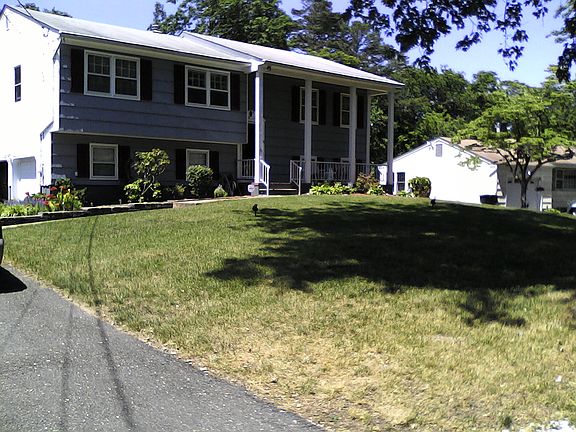 2nd image of 36 Williamsburg Dr
