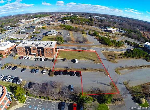3rd image of 19625 Bethel Church Rd #4