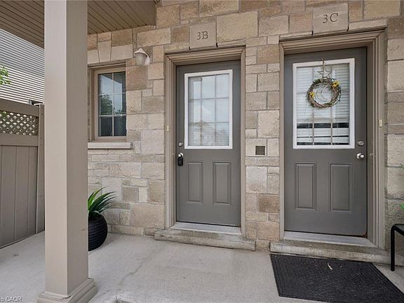 2nd image of 931 Glasgow St #3B