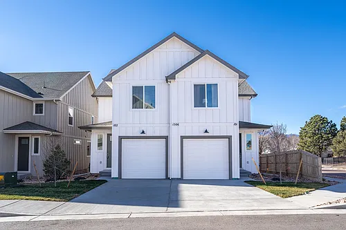 1506 Tyram Grv #101 Photo 1