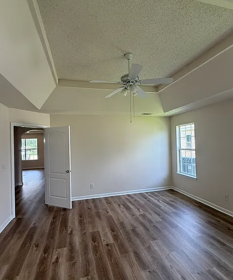 141 Millbrook Dr — Photo 12