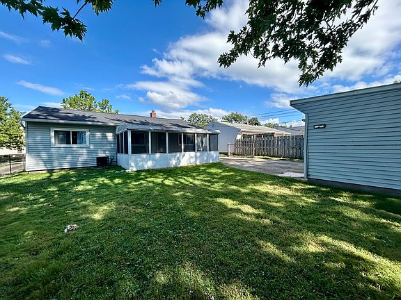 2nd image of 6490 Almont Dr