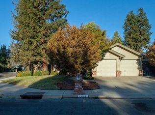 688 E Pintail Cir, Fresno, CA 93730