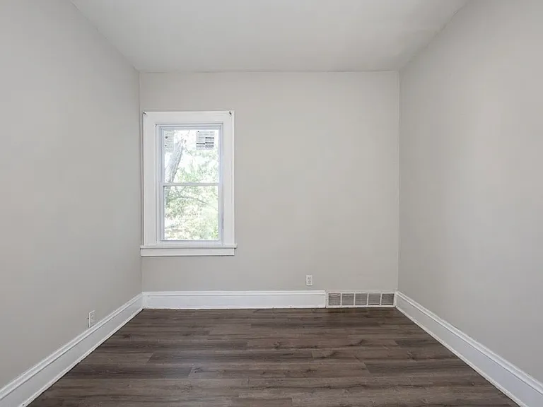 10116 Baltic Rd #2 — Photo 14