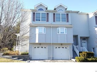 2001 John Jay Ct, New Windsor, NY 12553