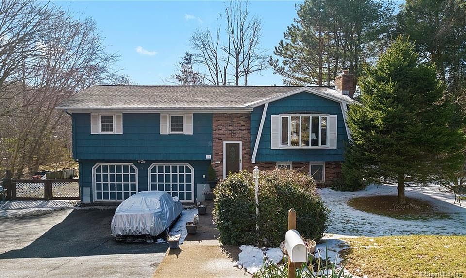 1st image of 20 Glenridge Dr