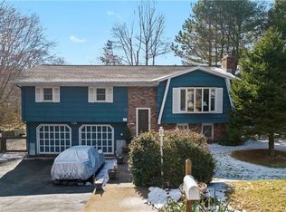 20 Glenridge Dr, Ansonia, CT 06401