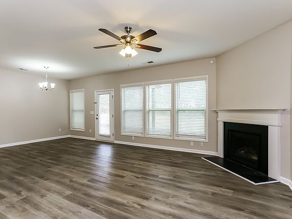 5th image of 3232 Baylor Cir