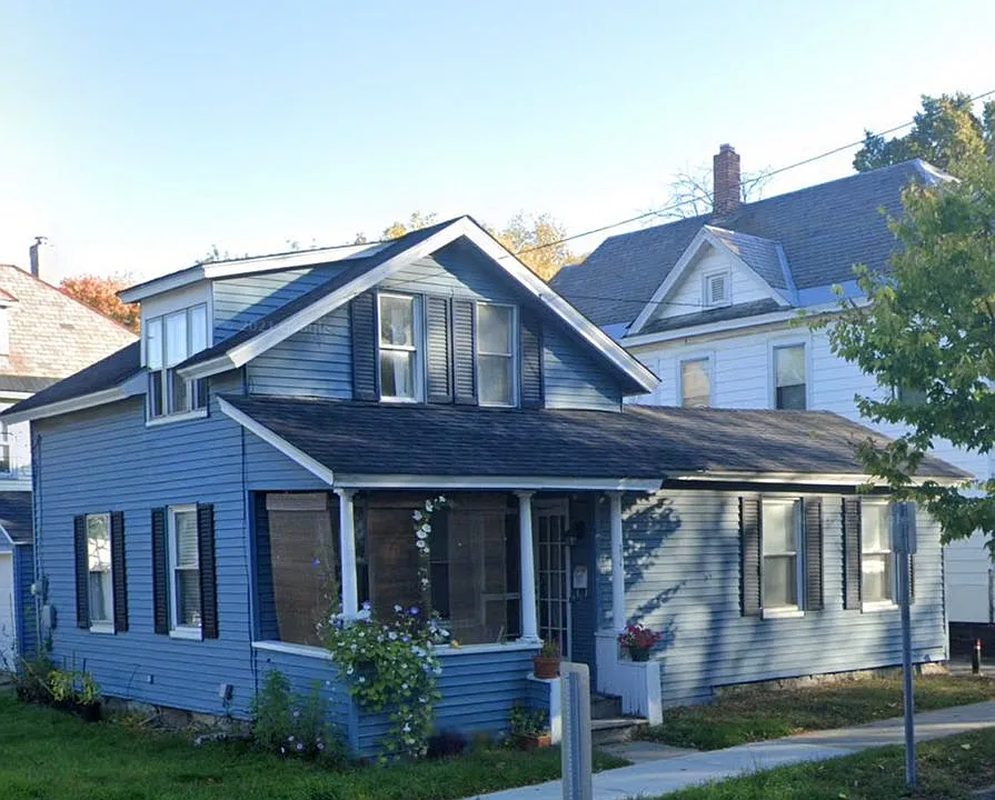 370 North St