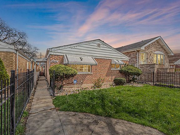 4th image of 4541 S Laporte Ave