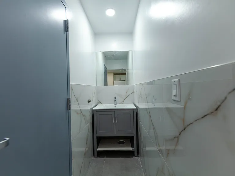 216 N River St #201 — Photo 26