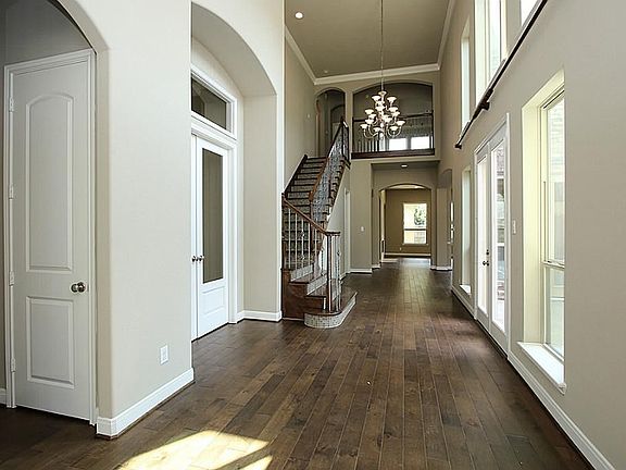 Gorgeous Entry with soaring ceilings and lots of natural light!