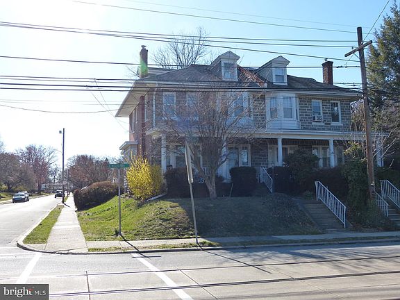 2nd image of 102 N Woodlawn Ave