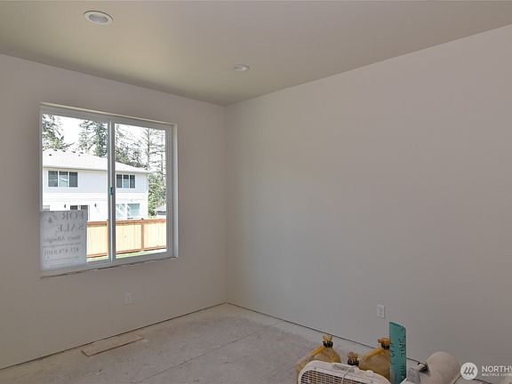2nd image of 1130 Whidbey Street