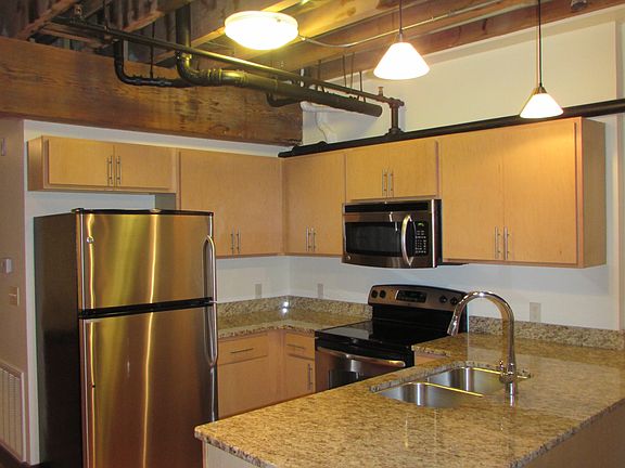 3rd image of 424 S 12th St APT 504