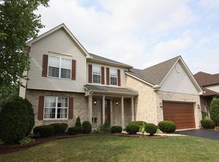 2452 Glenford Dr, Aurora, IL 60502