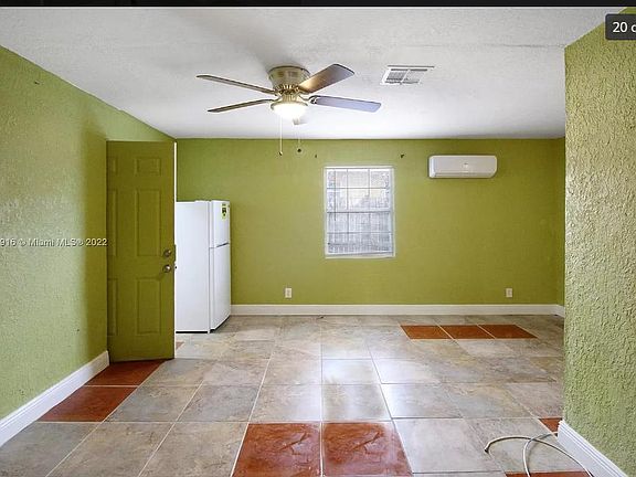 5th image of 1157 W 32nd St #C
