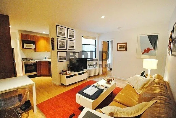 Rented by Bold New York | media 14