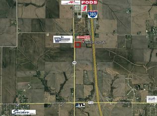 555 French Ct SW, Cedar Rapids, IA 52404