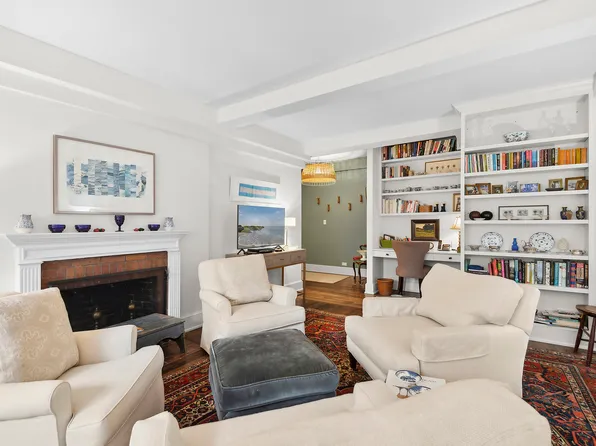 424 East 52nd Street image 1 of 12