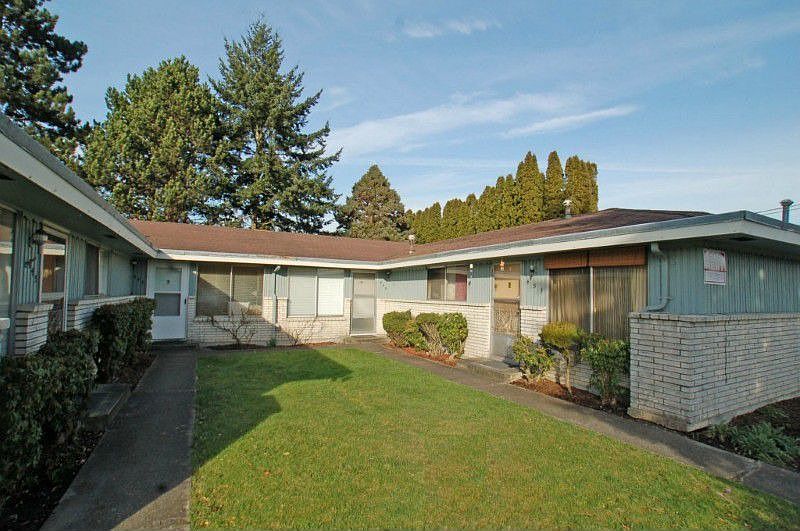 1st image of 445 10th Ave SE