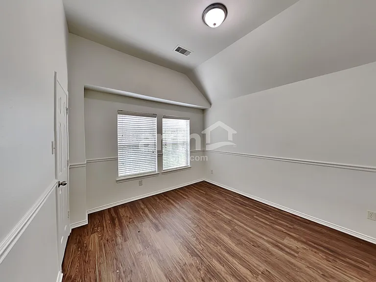 15818 Shoreline Terrace Dr — Photo 17