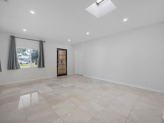 5th image of 911 Baldwin Rd