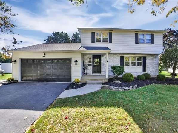 563 Lockport St, Youngstown, NY 14174