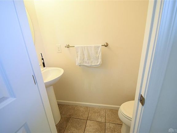 5th image of 534 Recess Dr