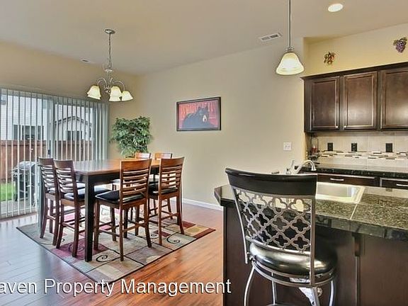 5th image of 2519 164th St E
