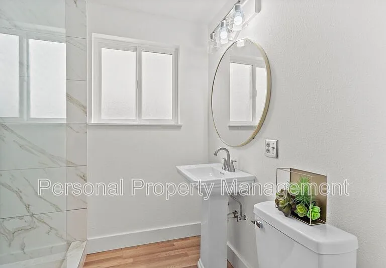 1346 NW Couch St — Photo 18