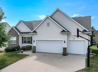 6822 Jane Austen Ct, Johnston, IA 50131