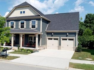 1015 Linden Isle Dr, Franklin, TN 37064
