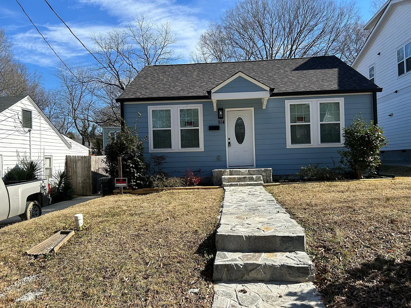 3 bed, 1100 sqft, $2,000 — Photo 2
