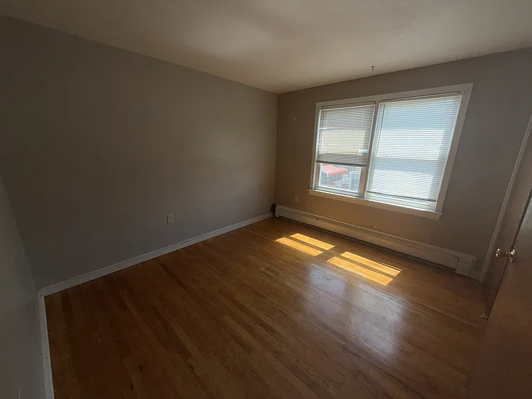 2515 Woodlawn St #3 — Photo 11