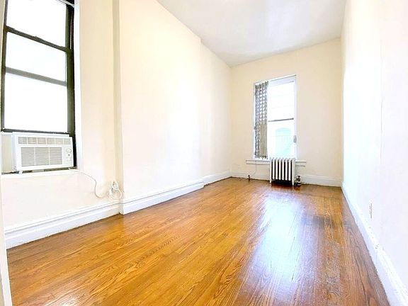 3rd image of 57 W 105th St APT 4C