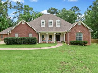 618 Sunnybrook Dr, Longview, TX 75605