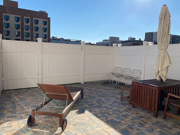 2nd image of 366 Stockton St #202