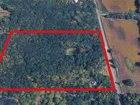 3rd image of 16748 Golden Rd