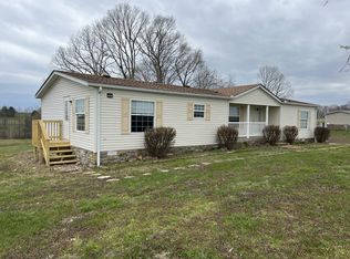 97 Claude Fox Rd, Lafayette, TN 37083