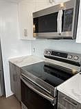5th image of 4649 Umbria St APT 201
