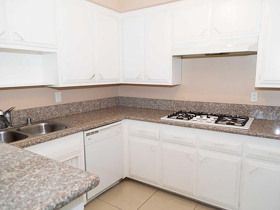 3rd image of 1285 Barry Ave #104