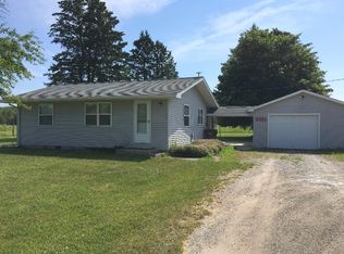 5485 School Rd, Rhodes, MI 48652